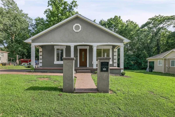 $179,000 | 309 East Black Diamond Street, Richmond, MO 64085