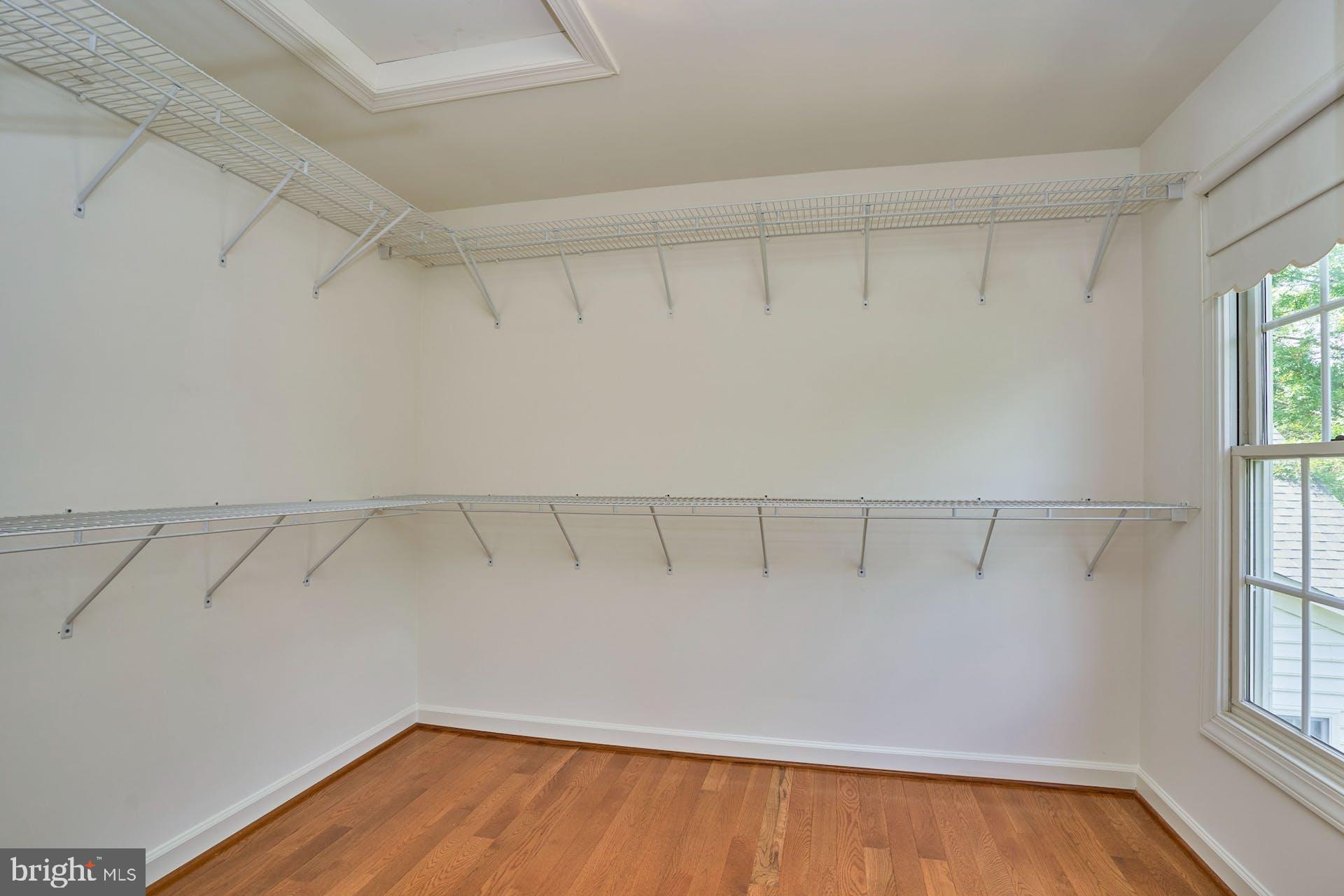 14241 Clubhouse Road Gainesville, VA 20155 - Photo 33 of 62 Large walk -in closet