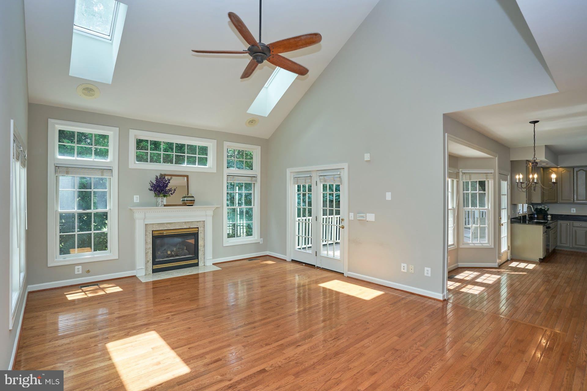 14241 Clubhouse Road Gainesville, VA 20155 - Photo 10 of 62 Easy access to deck