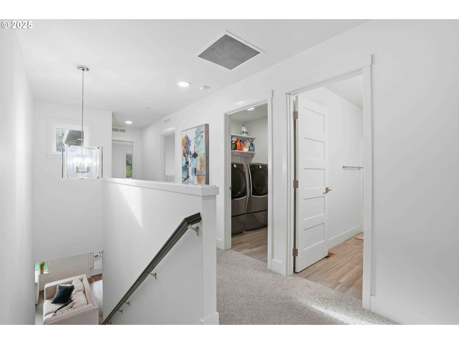 292 West Maple Street Washougal, WA 98671 - Photo 24 of 48 Staircase