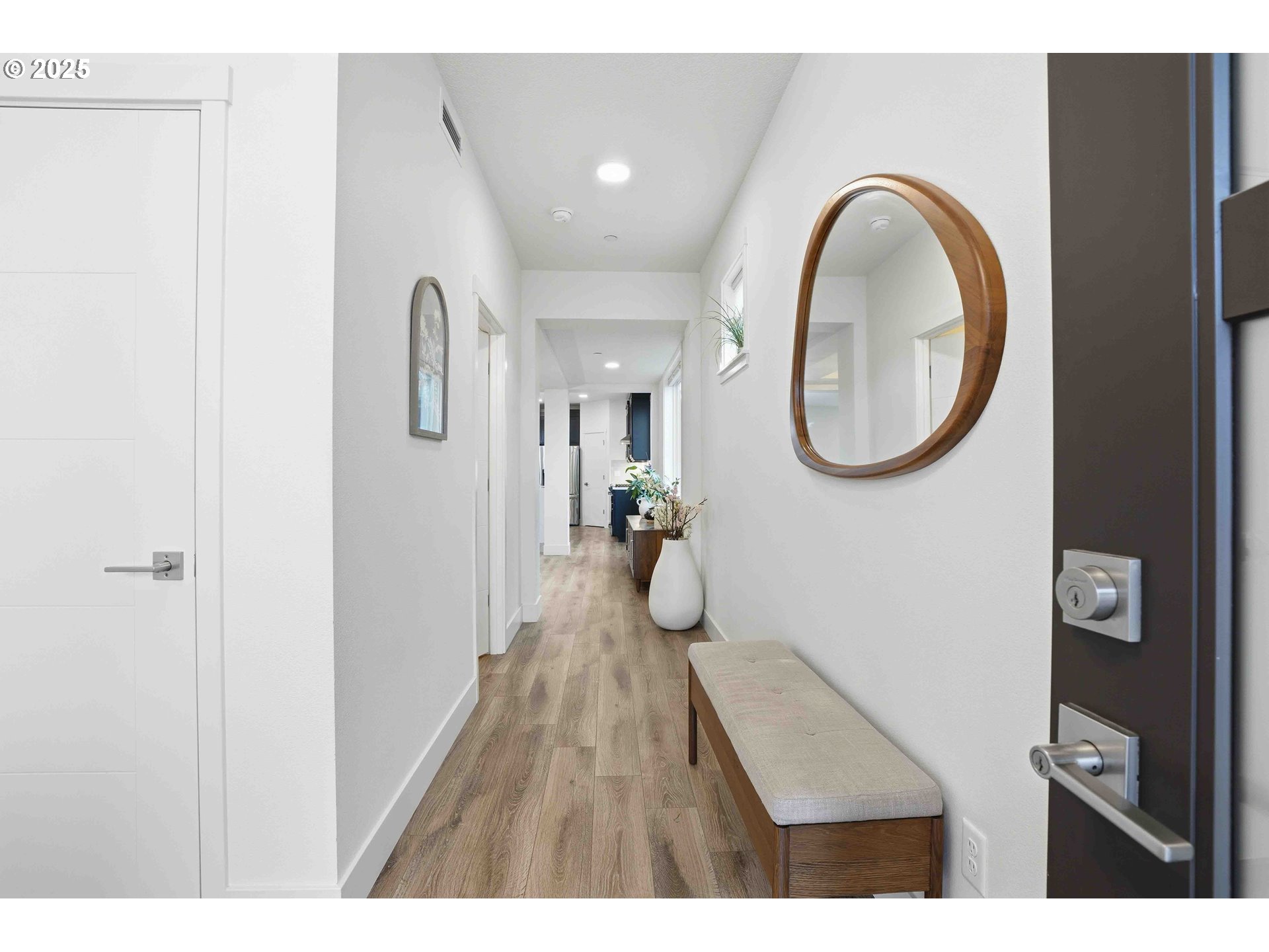 292 West Maple Street Washougal, WA 98671 - Photo 7 of 48 Entrance/Foyer