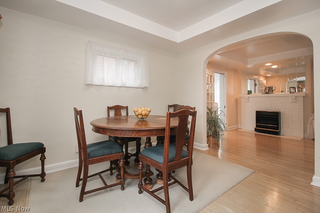 4019 Ellison Road Cleveland, OH 44121 - Photo 11 of 32 Dining rm