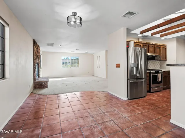 $537,500 | 9441 East Ave T 2, Littlerock, CA 93543