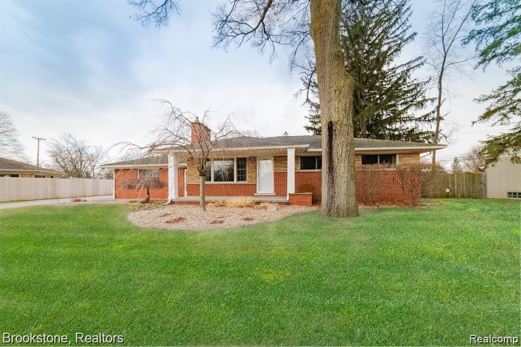52001 Shelby Road Utica, MI 48316 - Photo 1 of 37