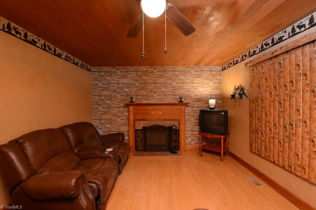 1818 Johnson Street High Point, NC 27262 - Photo 11 of 30 Gallery Image 11