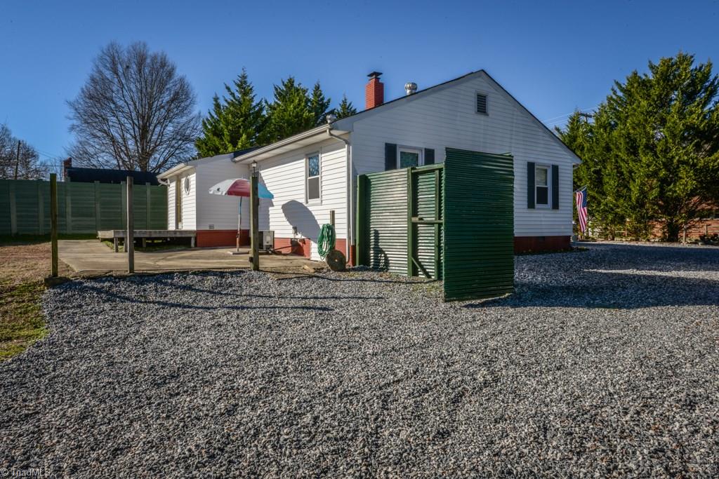 1818 Johnson Street High Point, NC 27262 - Photo 3 of 30 Gallery Image 3