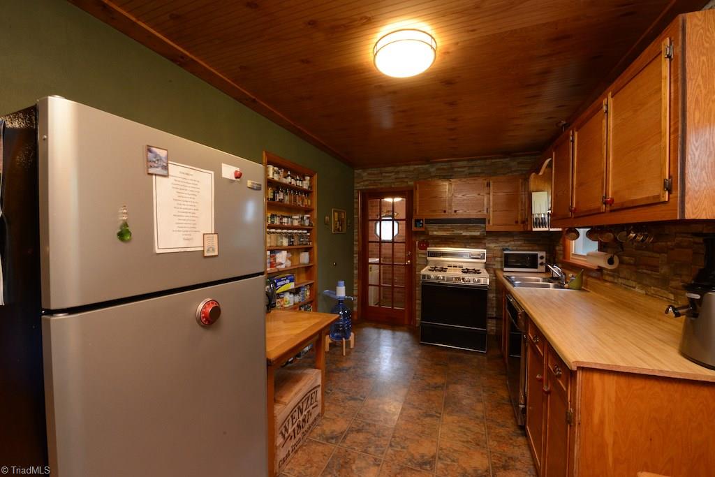 1818 Johnson Street High Point, NC 27262 - Photo 24 of 30 Gallery Image 24