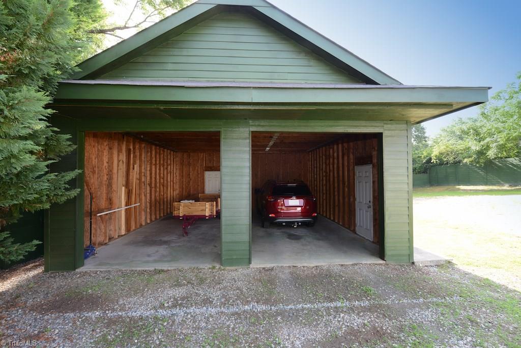 1818 Johnson Street High Point, NC 27262 - Photo 5 of 30 Gallery Image 5