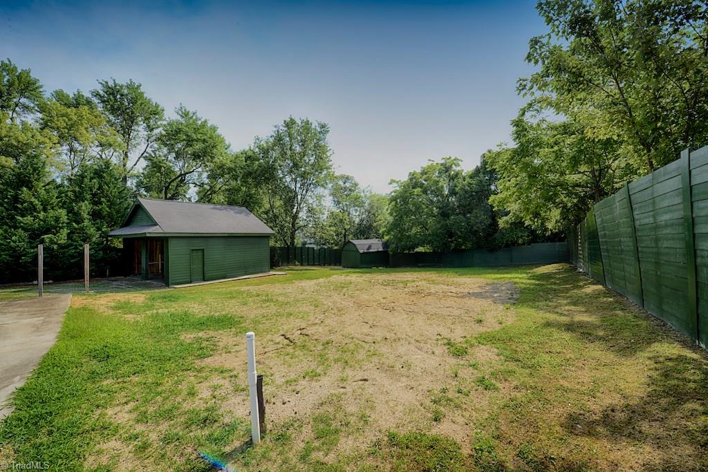 1818 Johnson Street High Point, NC 27262 - Photo 8 of 30 Gallery Image 8
