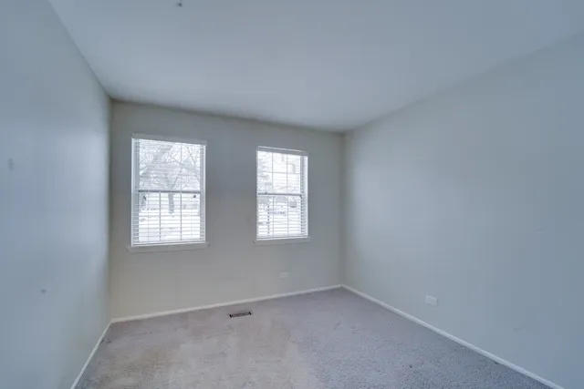 $2,000 | 160 Stirling Lane, Unit X1, Schaumburg, IL 60107