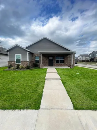 $2,295 | 4424 Lassen Trail, Forney, TX 75126
