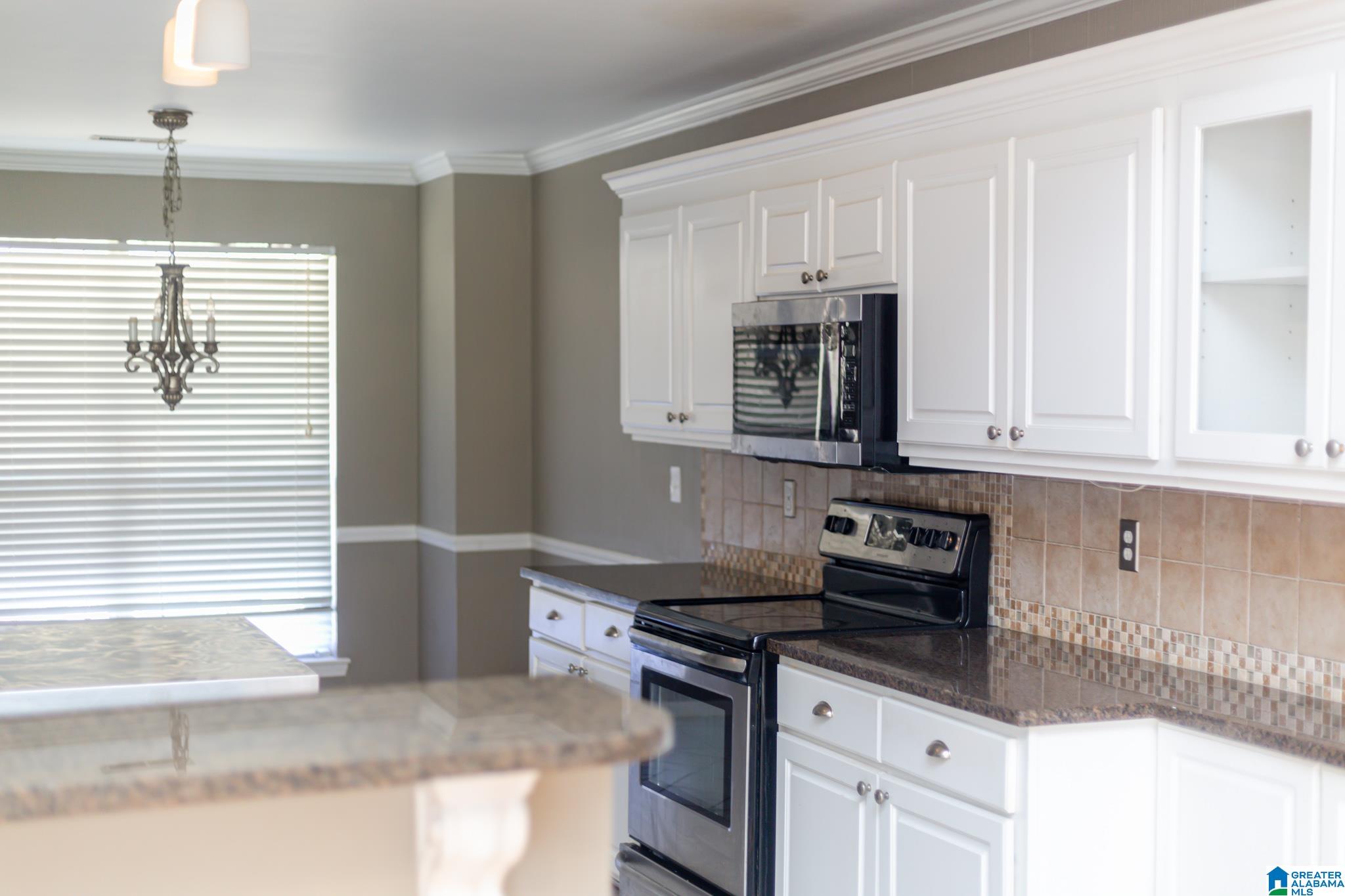 1601 Windsor Lane Leeds, AL 35094 - Photo 13 of 57