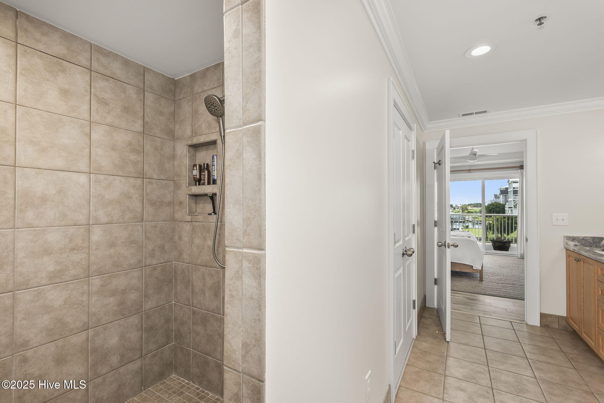 212 Old Causeway Road, Unit 107 & B13 SLIP Beaufort, NC 28516 - Photo 19 of 50 Primary bath