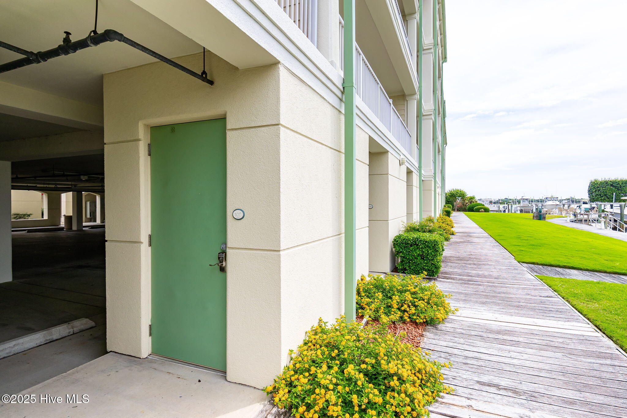 212 Old Causeway Road, Unit 107 & B13 SLIP Beaufort, NC 28516 - Photo 36 of 50 Storage unit
