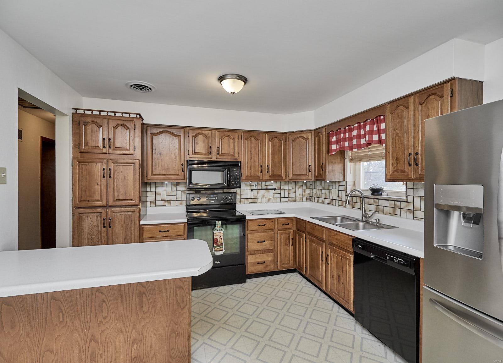 812 Teson Road Hazelwood, MO 63042 - Photo 2 of 40 Gallery Image 2