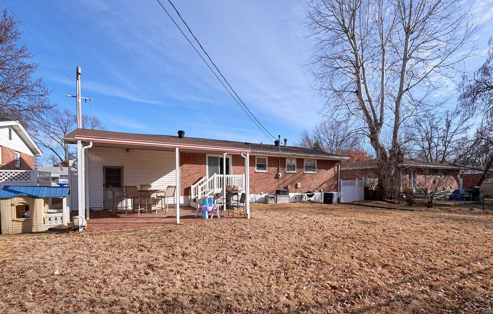 812 Teson Road Hazelwood, MO 63042 - Photo 11 of 40 Gallery Image 11