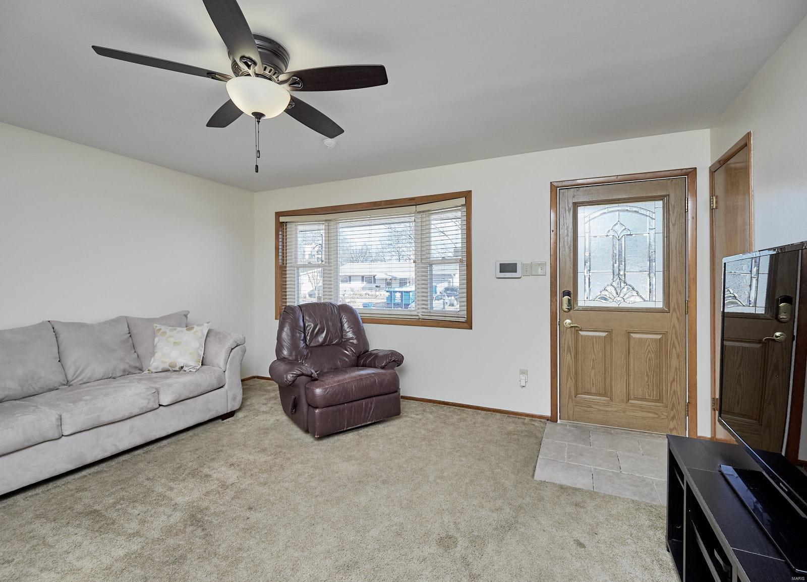 812 Teson Road Hazelwood, MO 63042 - Photo 14 of 40 Gallery Image 14
