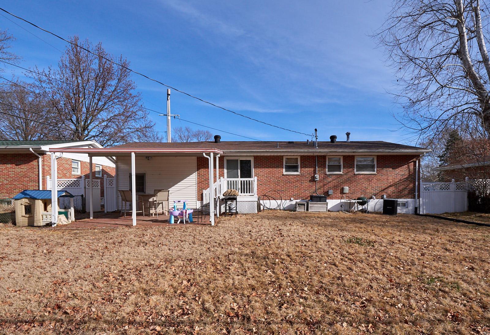 812 Teson Road Hazelwood, MO 63042 - Photo 35 of 40 Gallery Image 35