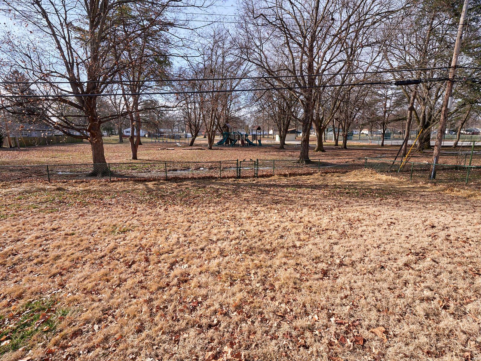 812 Teson Road Hazelwood, MO 63042 - Photo 37 of 40 Gallery Image 37