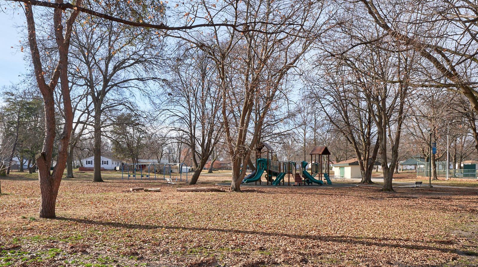 812 Teson Road Hazelwood, MO 63042 - Photo 9 of 40 Gallery Image 9
