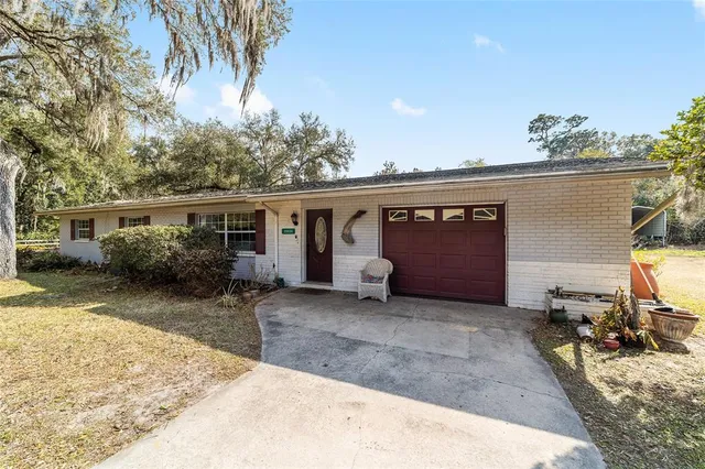 $275,000 | 20934 3rd Avenue, Dunnellon, FL 34431