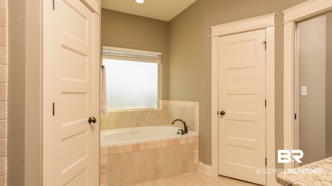 11653 Lodgepole Court Daphne, AL 36527 - Photo 14 of 33 Master Bath