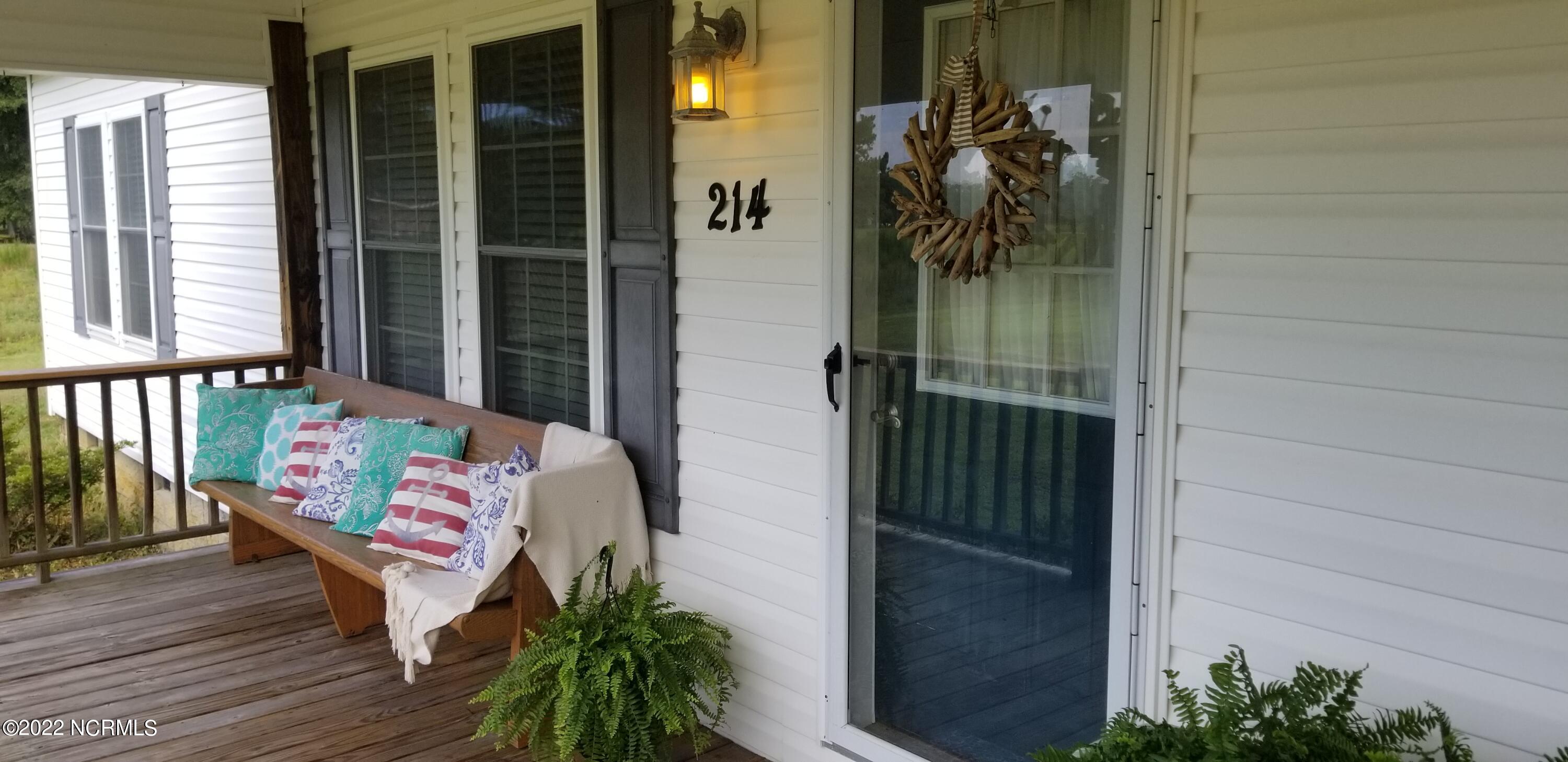 214 North Whitehouse Avenue Atkinson, NC 28421 - Photo 4 of 41 20220708_100551