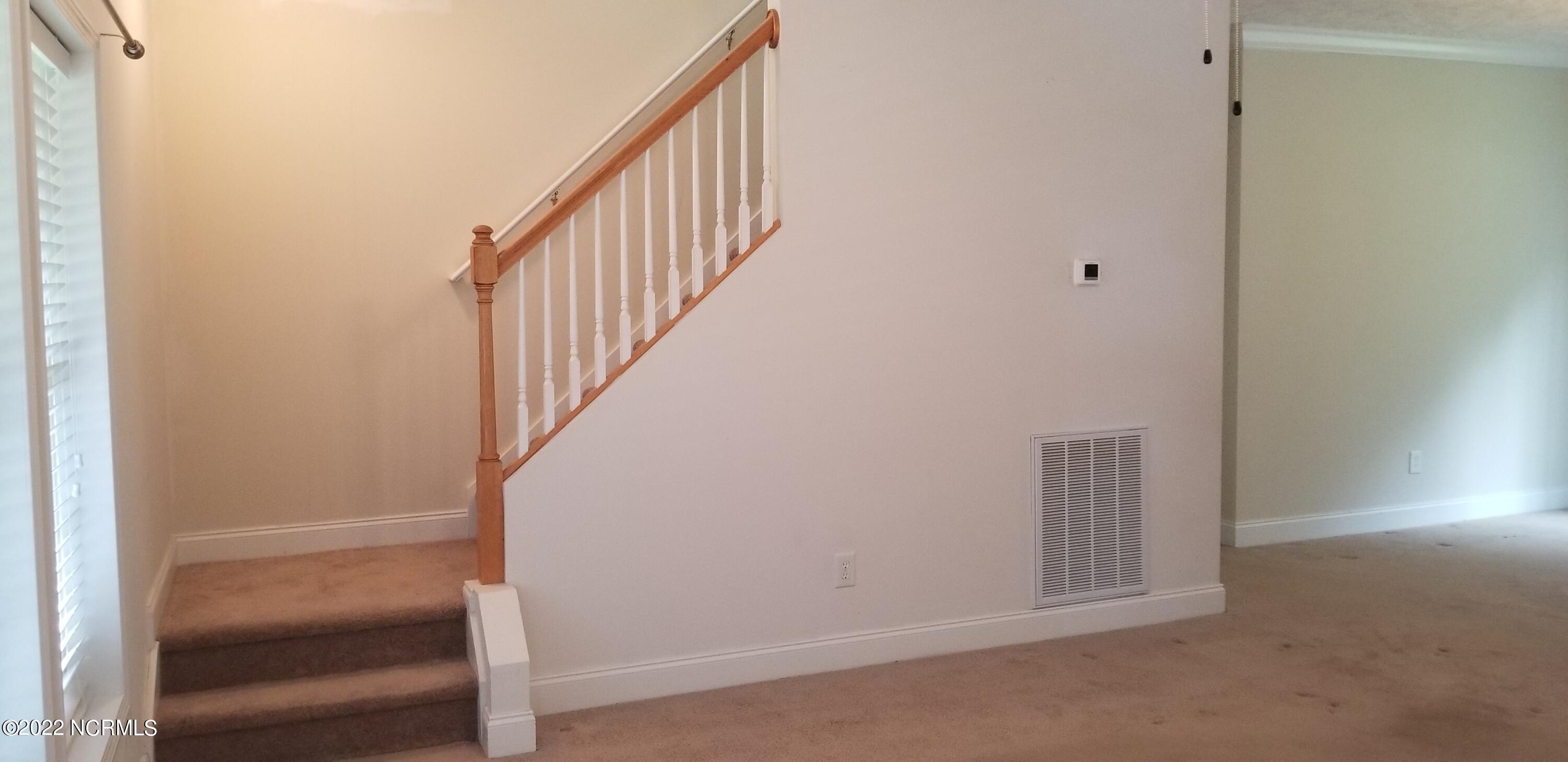 214 North Whitehouse Avenue Atkinson, NC 28421 - Photo 8 of 41 20220708_100702
