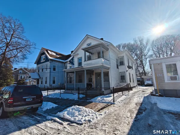 $1,595 | 98 Gilbert Avenue, Unit 2, New Haven, CT 06511