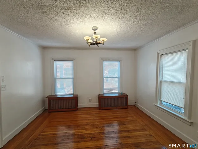 $1,595 | 98 Gilbert Avenue, Unit 2, New Haven, CT 06511