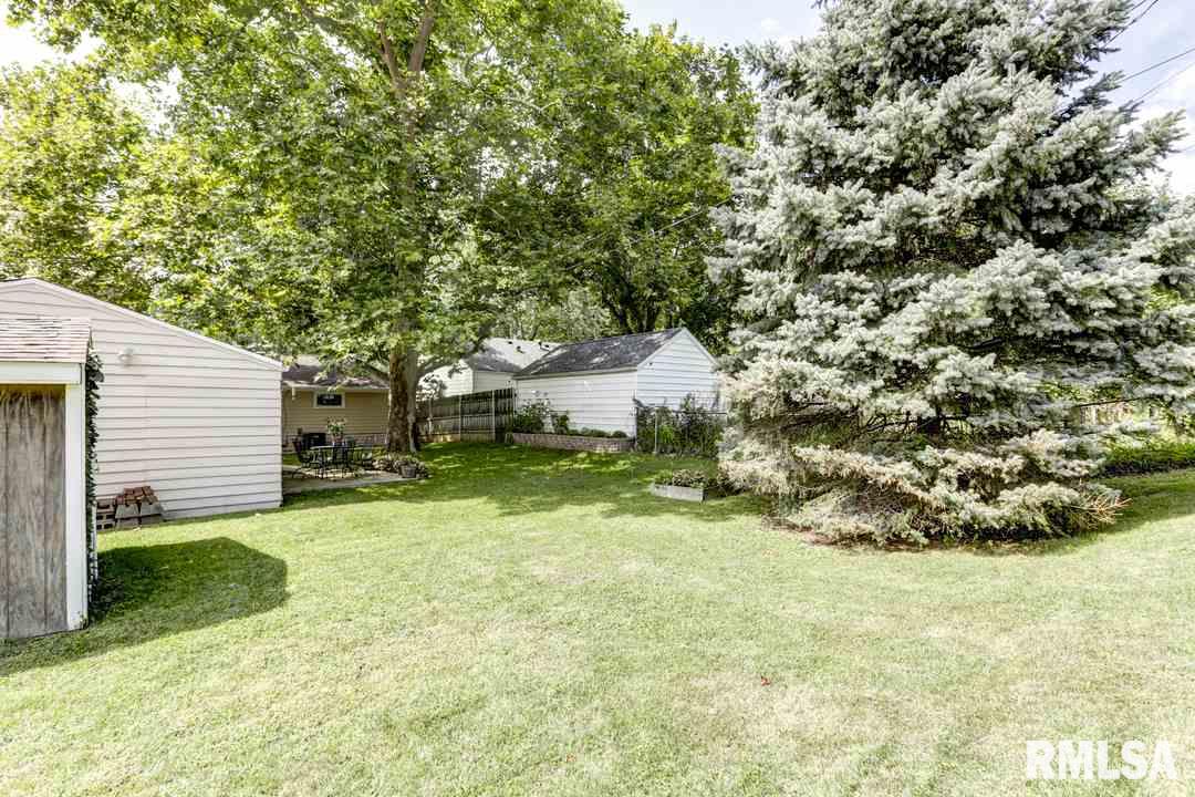 740 Osburn Avenue Springfield, IL 62702 - Photo 29 of 32 Gallery Image 29