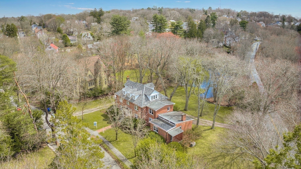 24 Radcliff Road Newton, MA 02468 - Photo 3 of 42
