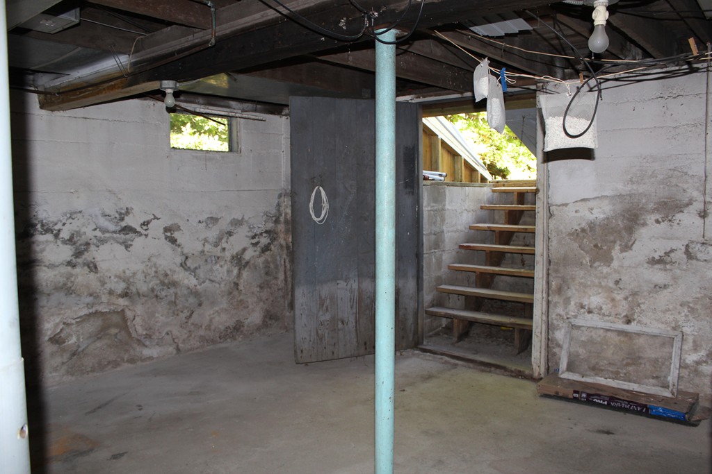232 Gates Pond Road Berlin, MA 01503 - Photo 24 of 25 a view of an empty room