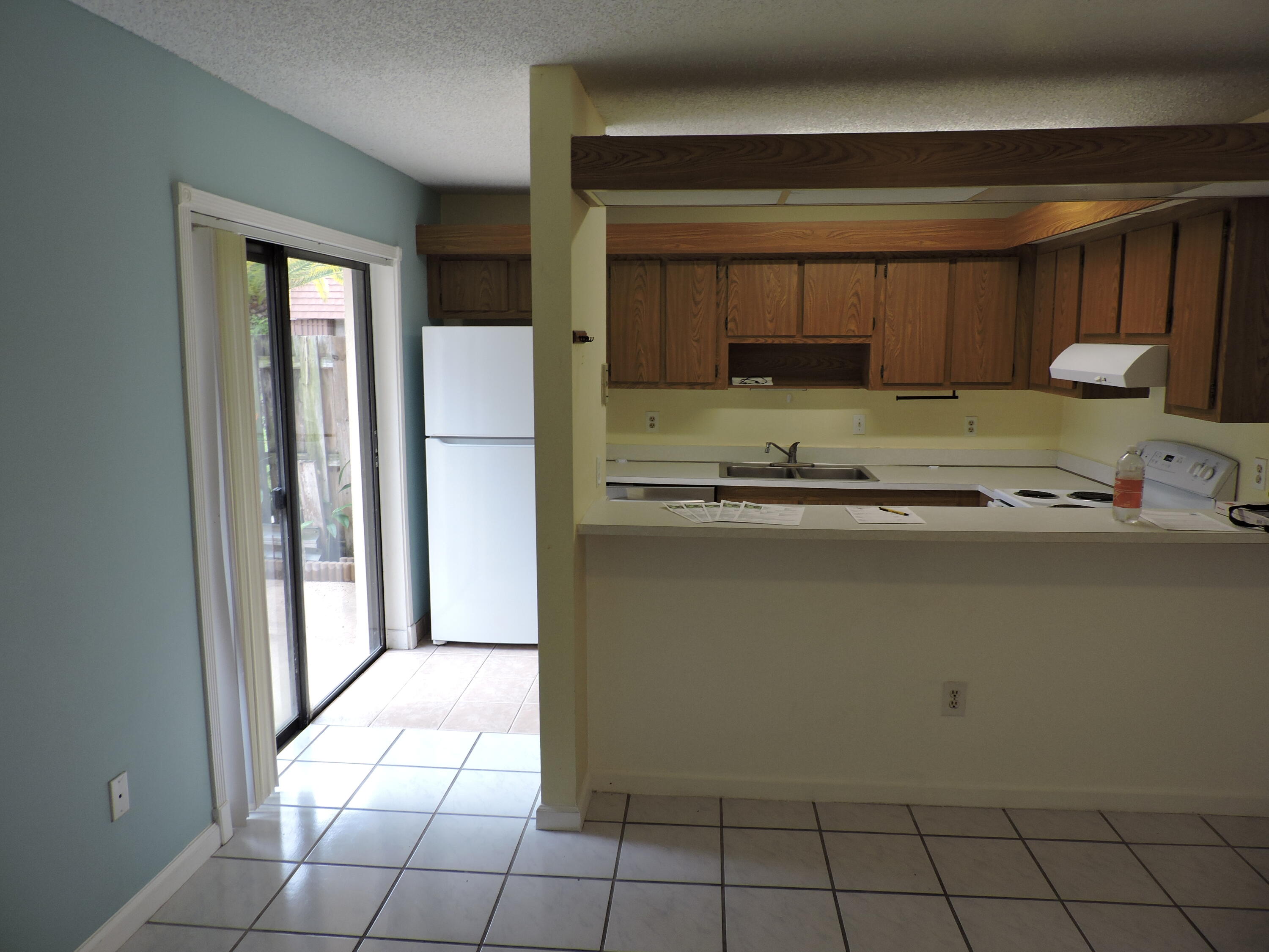 825 Center Street, Unit 7C Jupiter, FL 33458 - Photo 4 of 28 DSCN1056