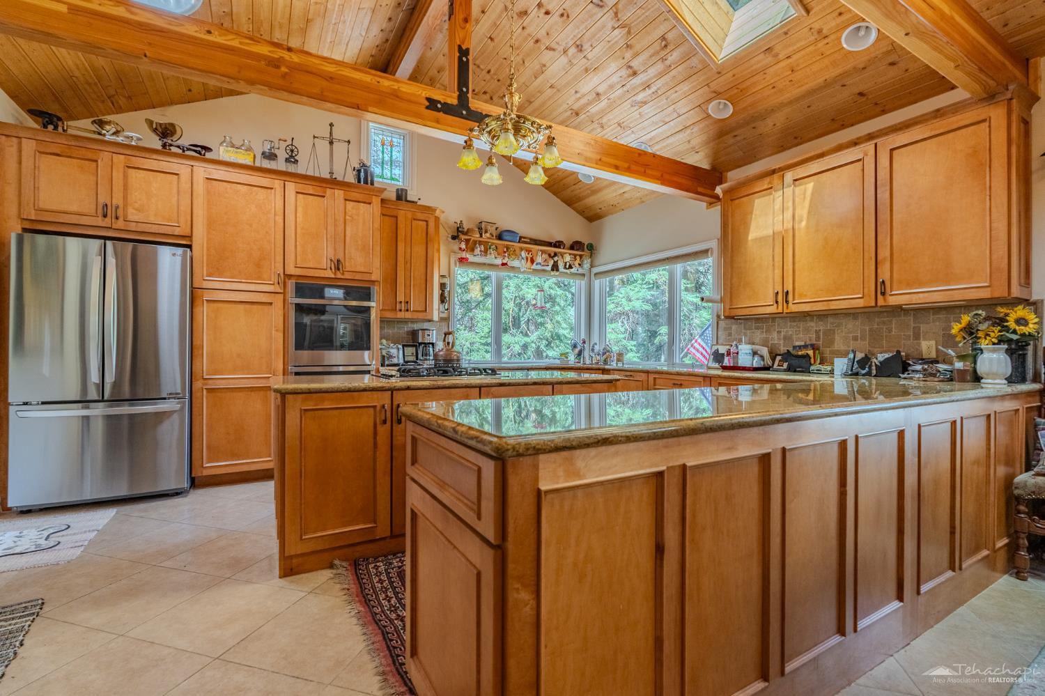 16528 Paradise Valley Road Tehachapi, CA 93561 - Photo 5 of 51 Gallery Image 5