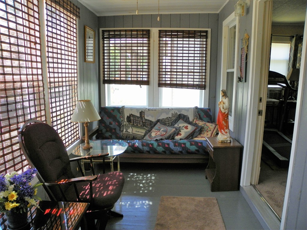 40-42 Home Street Springfield, MA 01104 - Photo 4 of 32 Gallery Image 4