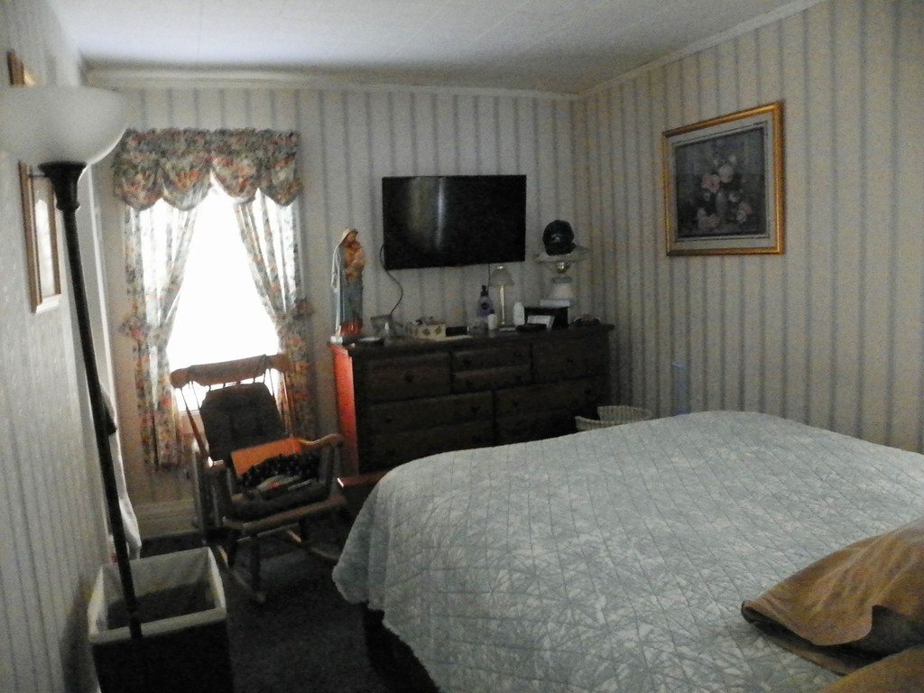 40-42 Home Street Springfield, MA 01104 - Photo 9 of 32 Gallery Image 9