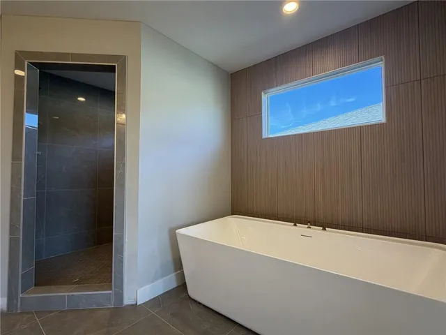 $808,900 | 1801 Southwest Arbormist Drive, Lee's Summit, MO 64082