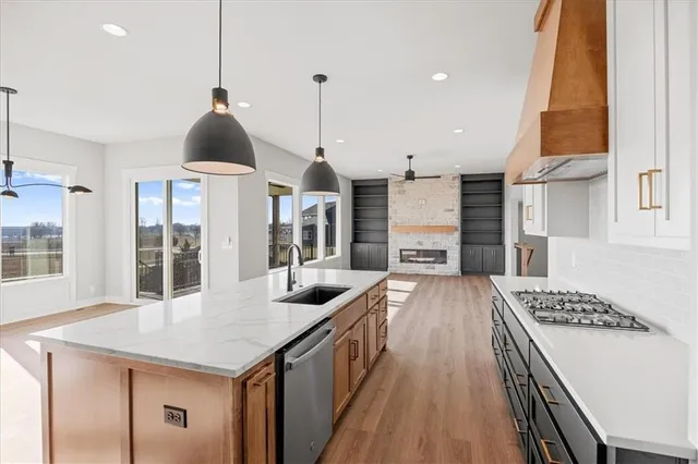 $805,000 | 1801 Southwest Arbormist Drive, Lee's Summit, MO 64082