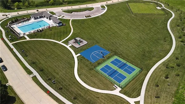 $805,000 | 1801 Southwest Arbormist Drive, Lee's Summit, MO 64082