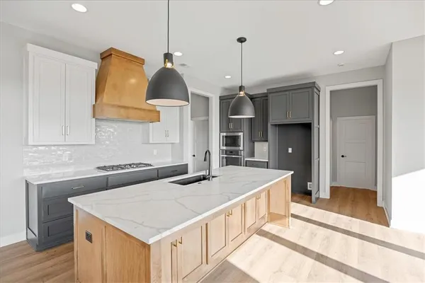 $805,000 | 1801 Southwest Arbormist Drive, Lee's Summit, MO 64082