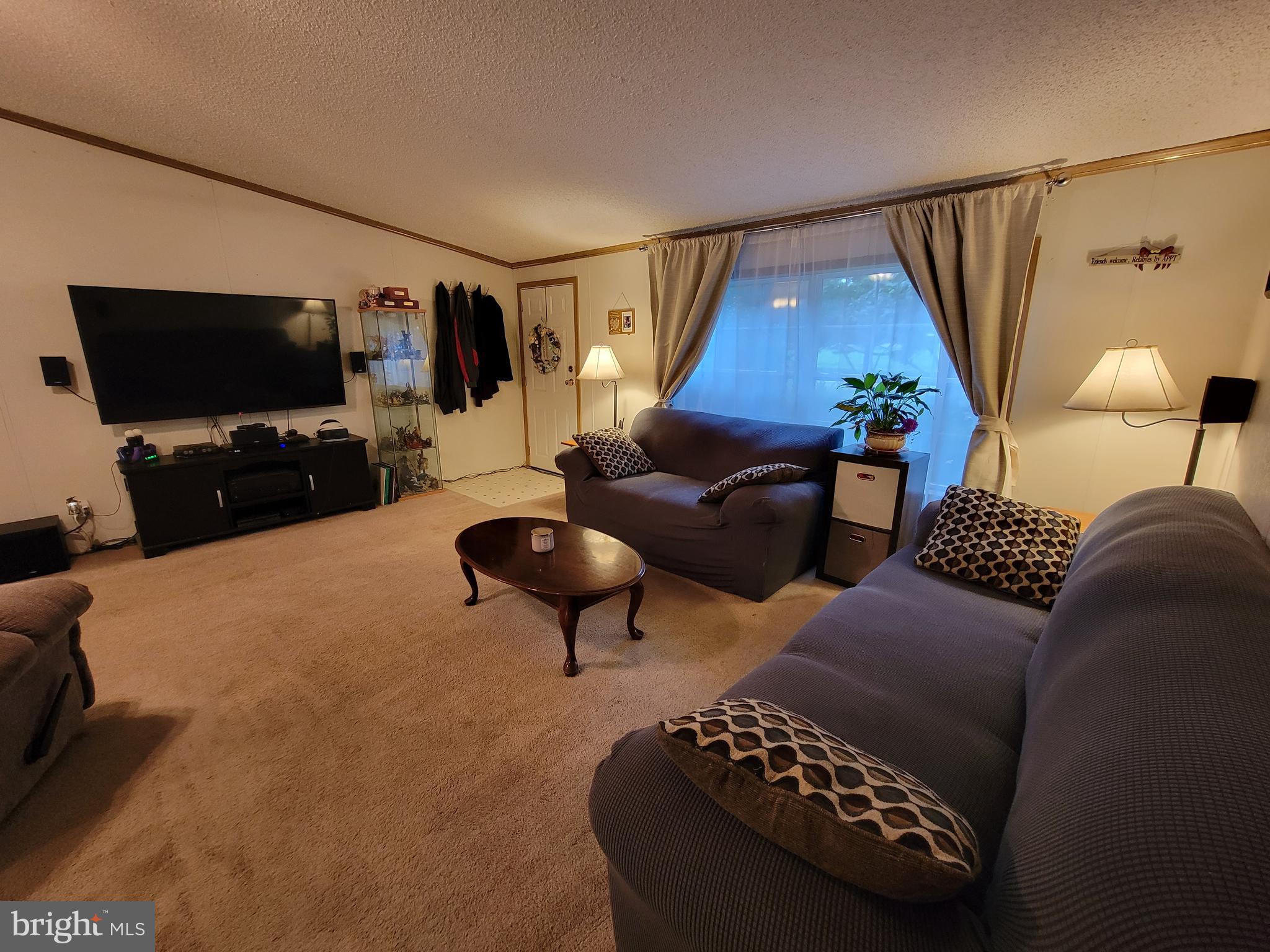 6527 Gravel Branch Road Hurlock, MD 21643 - Photo 21 of 58 Living room