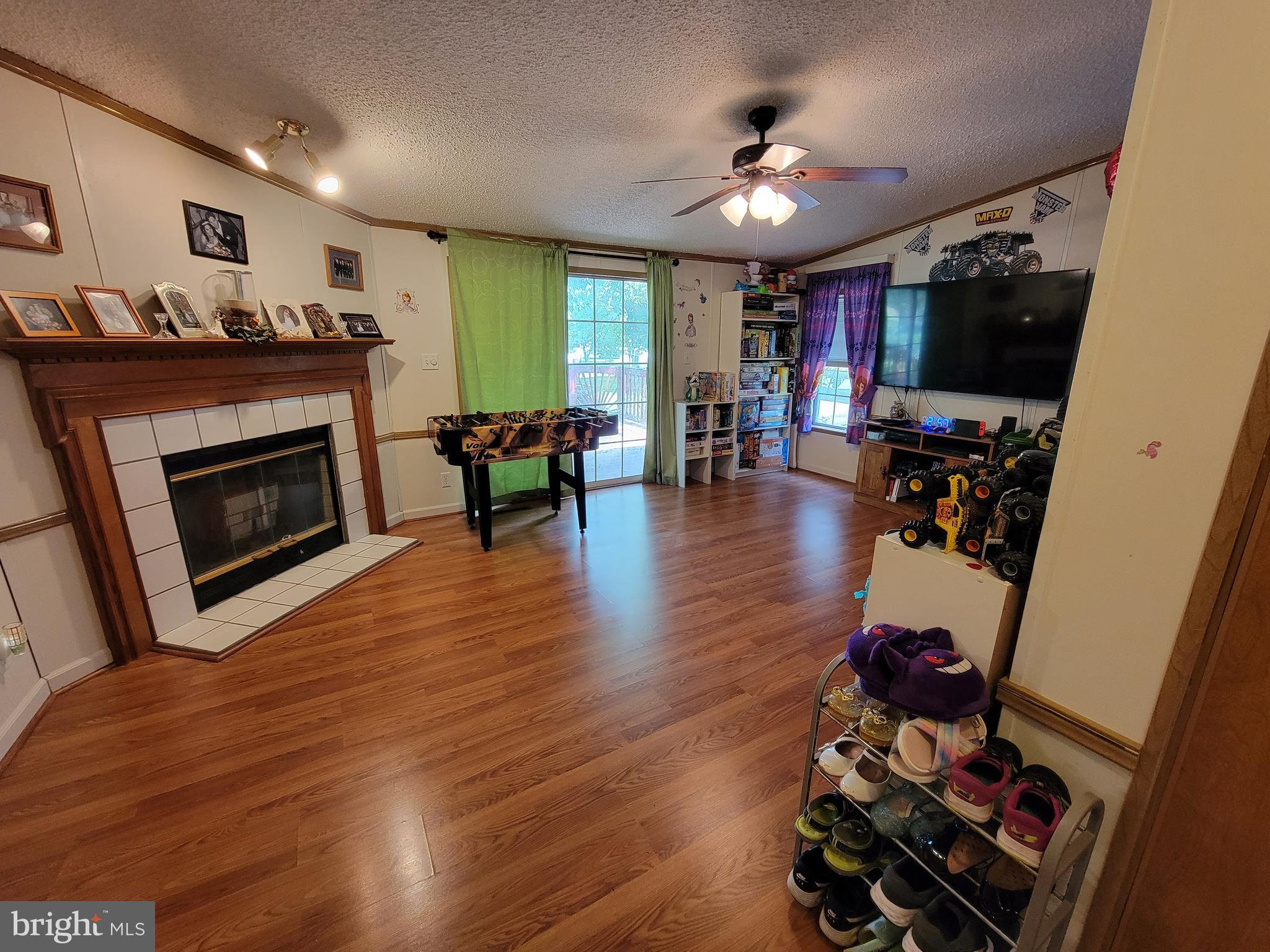 6527 Gravel Branch Road Hurlock, MD 21643 - Photo 47 of 58 Family room