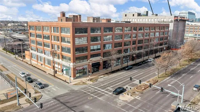 $287,500 | 4100 Forest Park Avenue, Unit 303, St. Louis, MO 63108