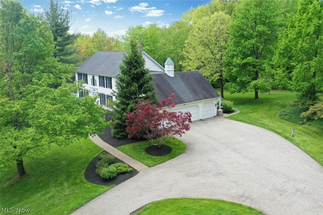 15404 Russell Road Chagrin Falls, OH 44022 - Photo 6 of 33 Gallery Image 6