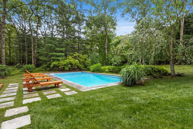 $35,000 | 4 Fox Glove Road, East Hampton, NY 11937