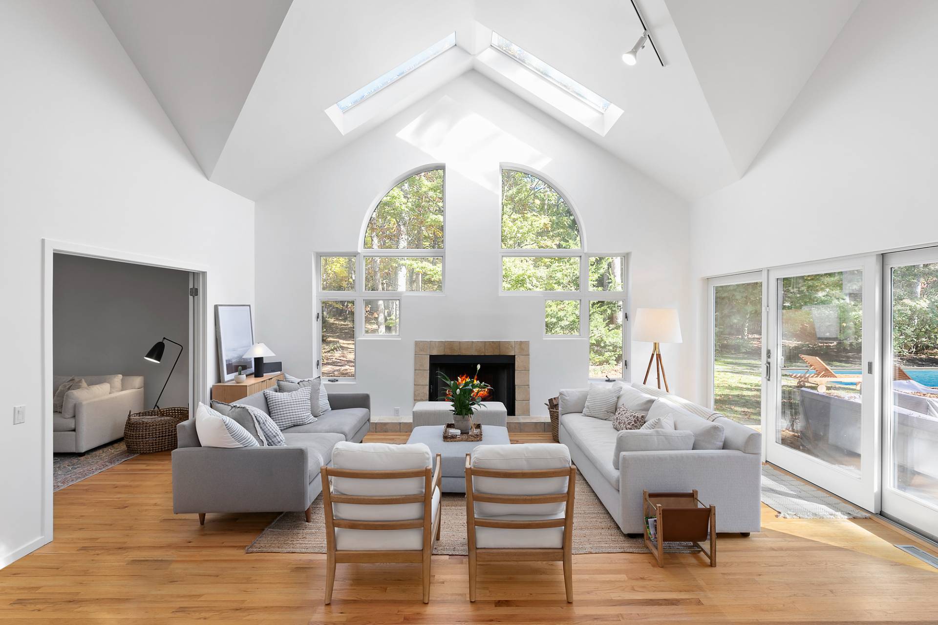 4 Fox Glove Road East Hampton, NY 11937 - Photo 4 of 20