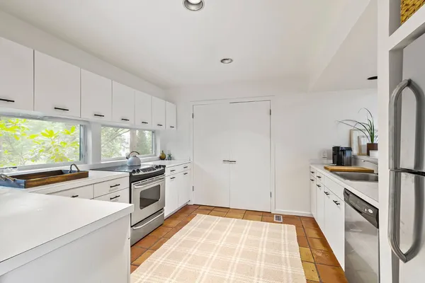 $35,000 | 4 Fox Glove Road, East Hampton, NY 11937
