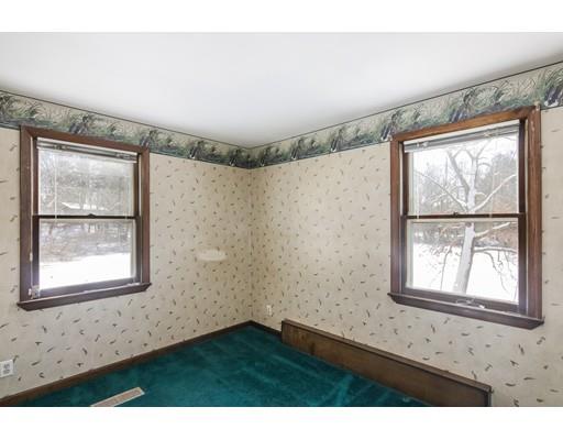 118 Undine Circle Springfield, MA 01109 - Photo 10 of 21 Gallery Image 10