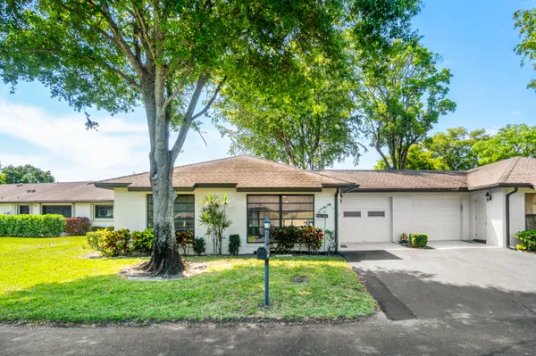 $210,000 | 4717 Robinwood Terrace, Unit A, Boynton Beach, FL 33436